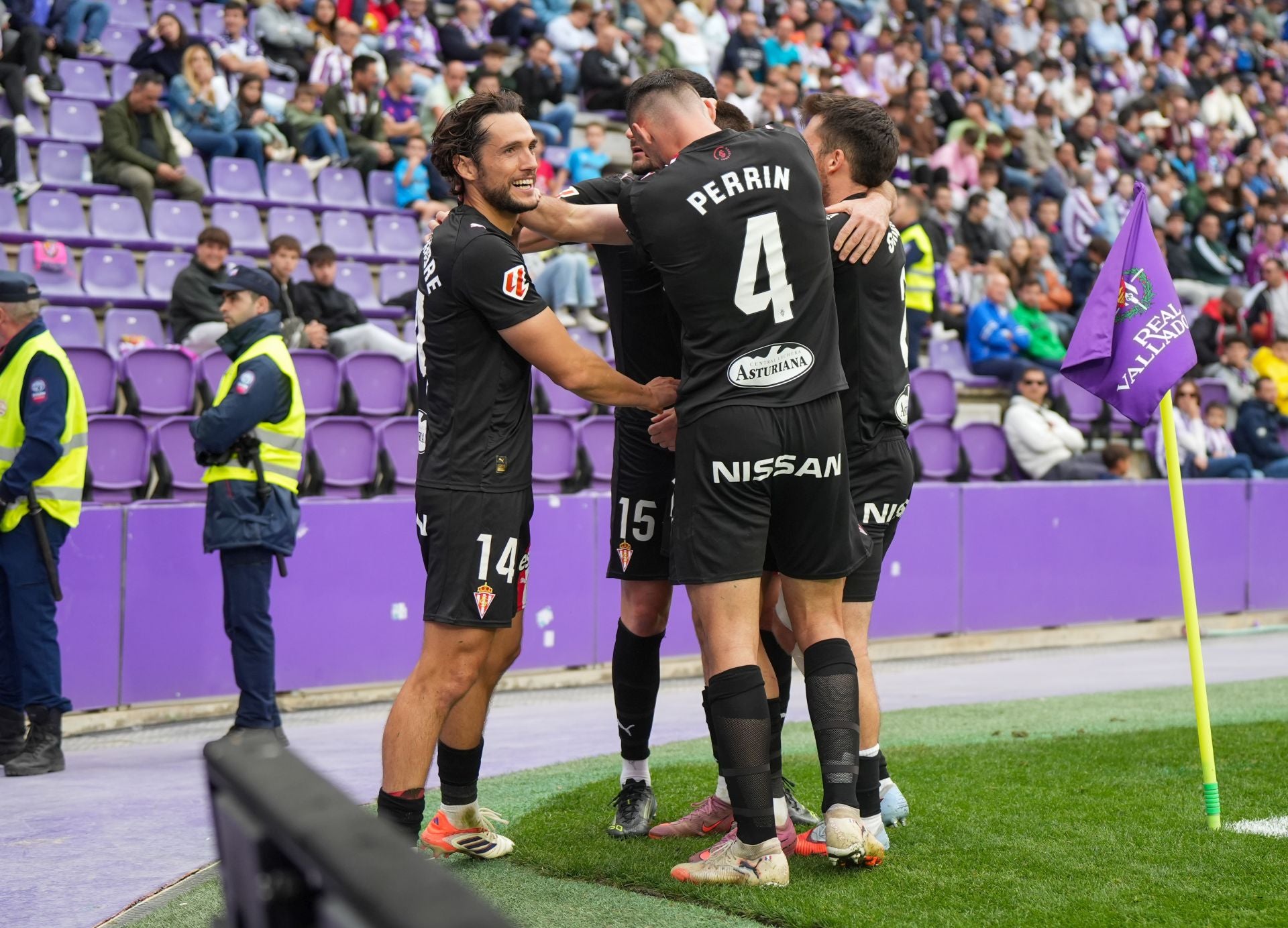 Las mejores jugadas del Real Valladolid-Sporting de Gijón, en imágenes
