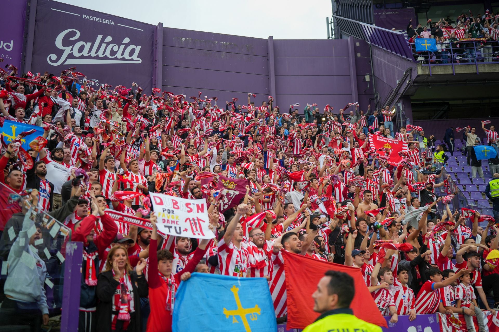 Las mejores jugadas del Real Valladolid-Sporting de Gijón, en imágenes