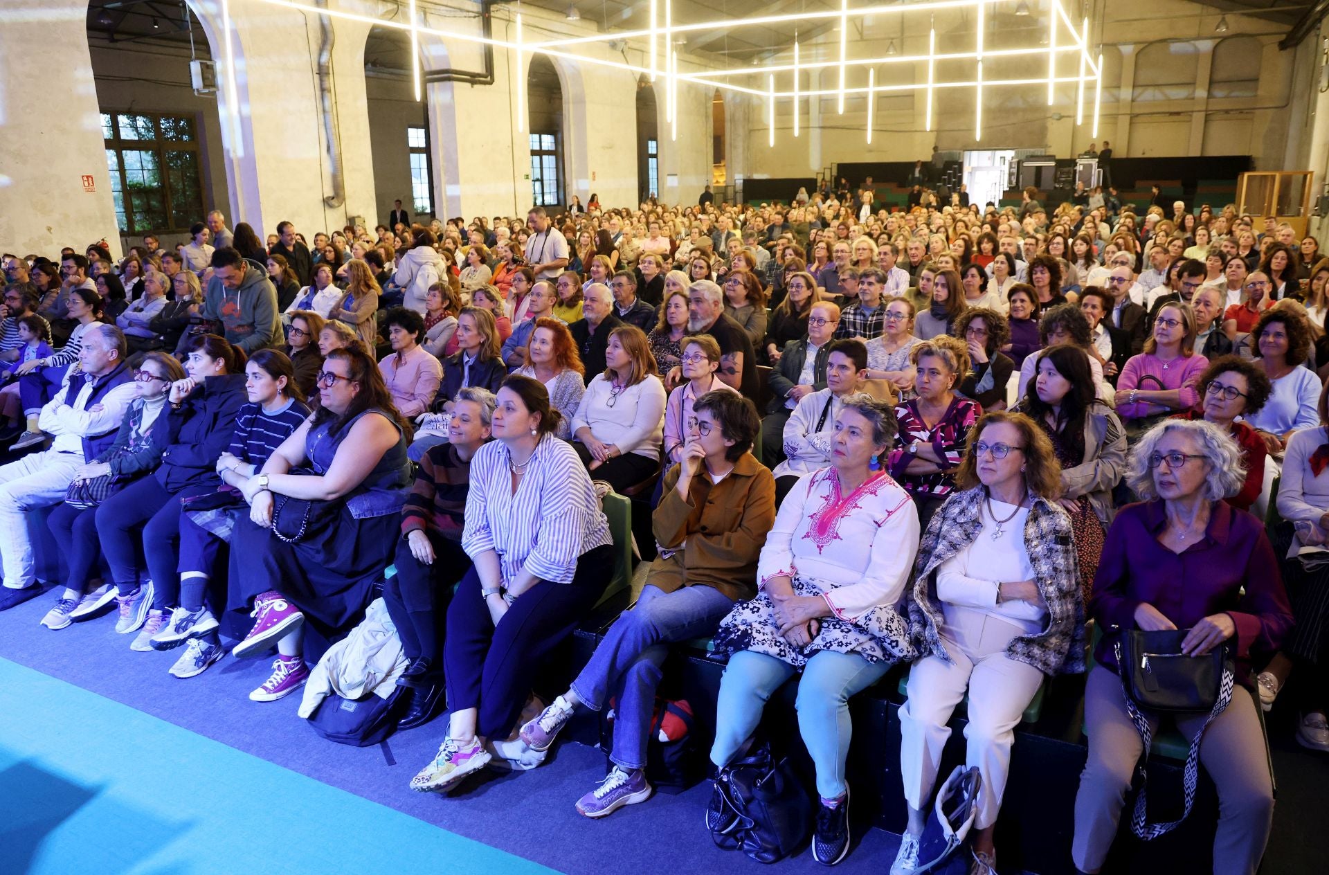 Encuentro de Graciela Iturbide con el público en la Fábrica de Armas de La Vega