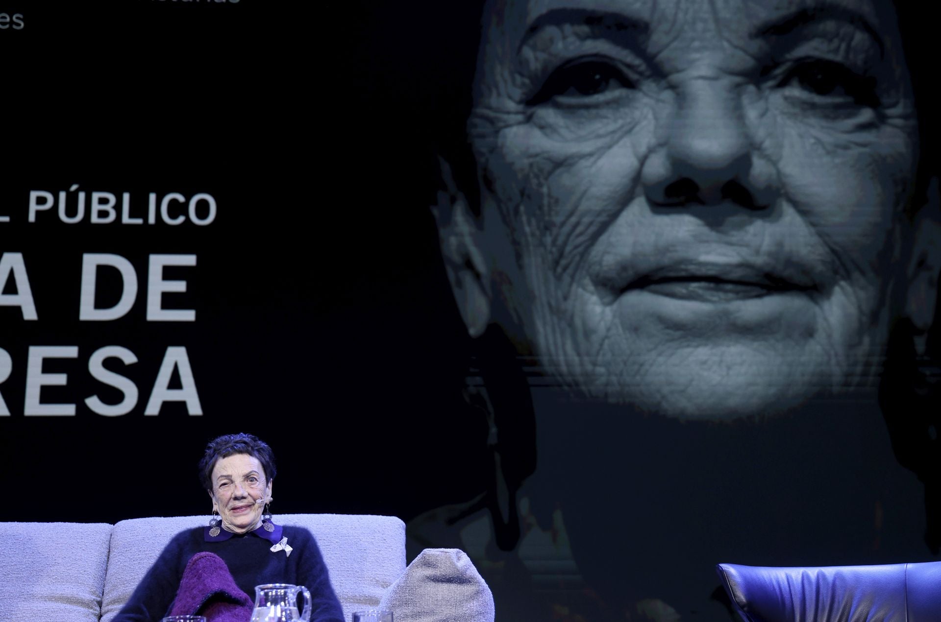 Encuentro de Graciela Iturbide con el público en la Fábrica de Armas de La Vega
