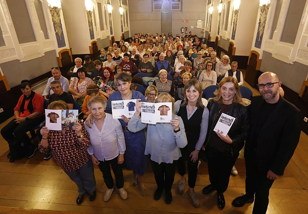 El documental recibió un cálido aplauso a su término.