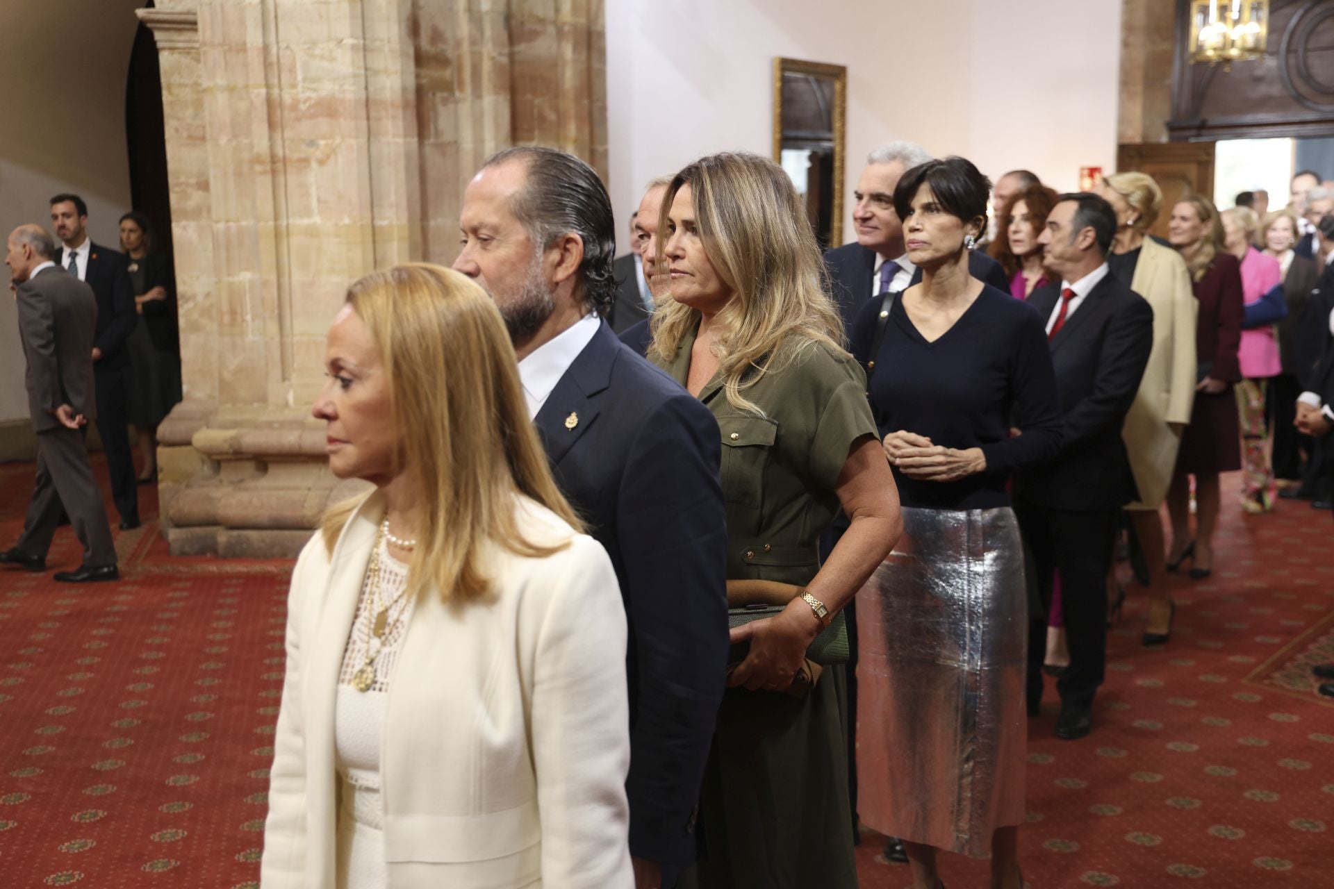 Muchas sonrisas y calurosos saludos en las audiencias de la Familia Real en el Reconquista