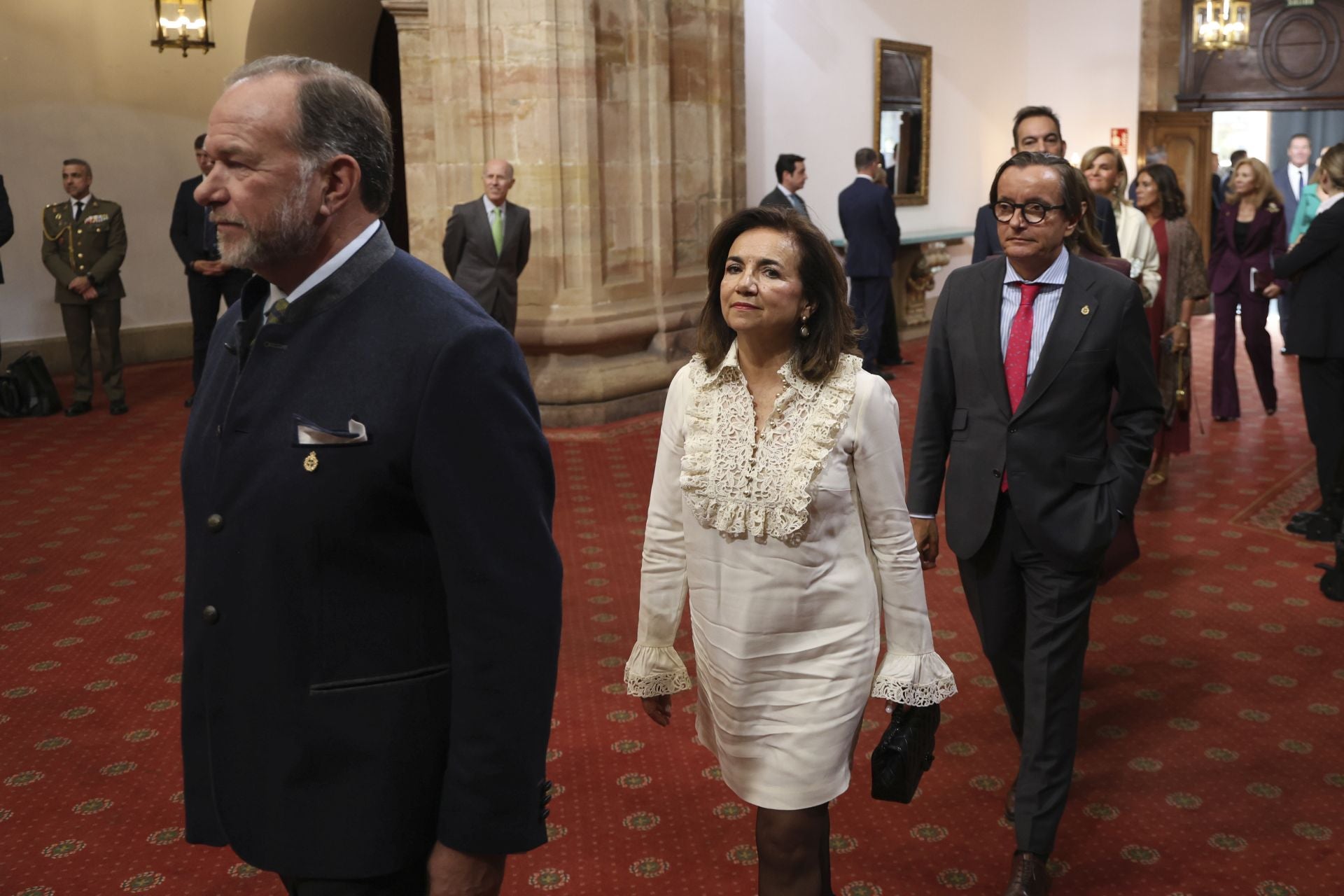 Muchas sonrisas y calurosos saludos en las audiencias de la Familia Real en el Reconquista