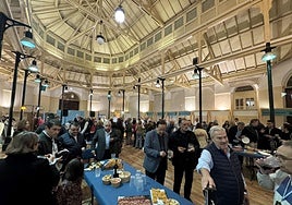 Espicha del Desarme en la plaza de Trascorrales.