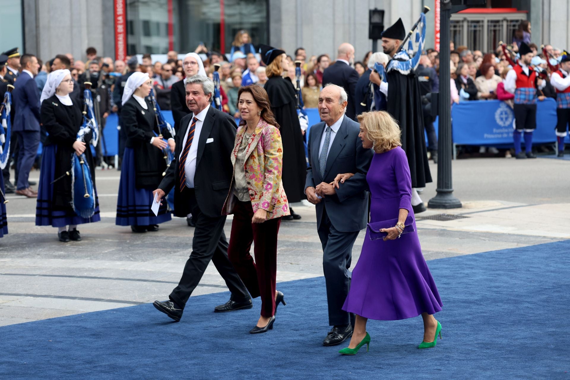 Todos los invitados en la alfombra azul de los Premios Princesa de Asturias