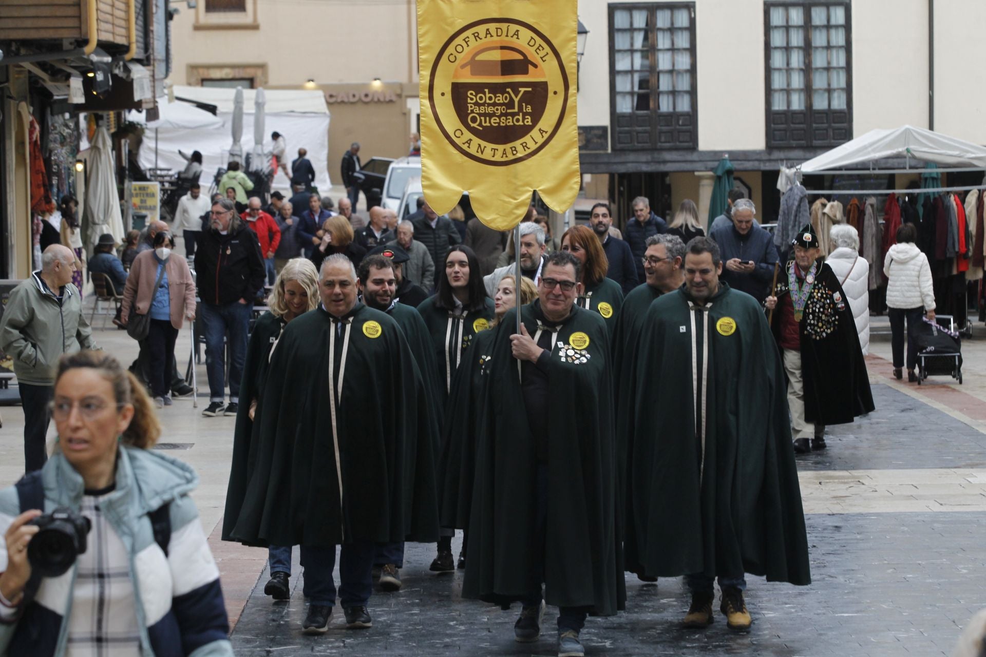 Más cofrades para el Desarme: así fue el XIII Gran Capítulo que se celebró en Oviedo