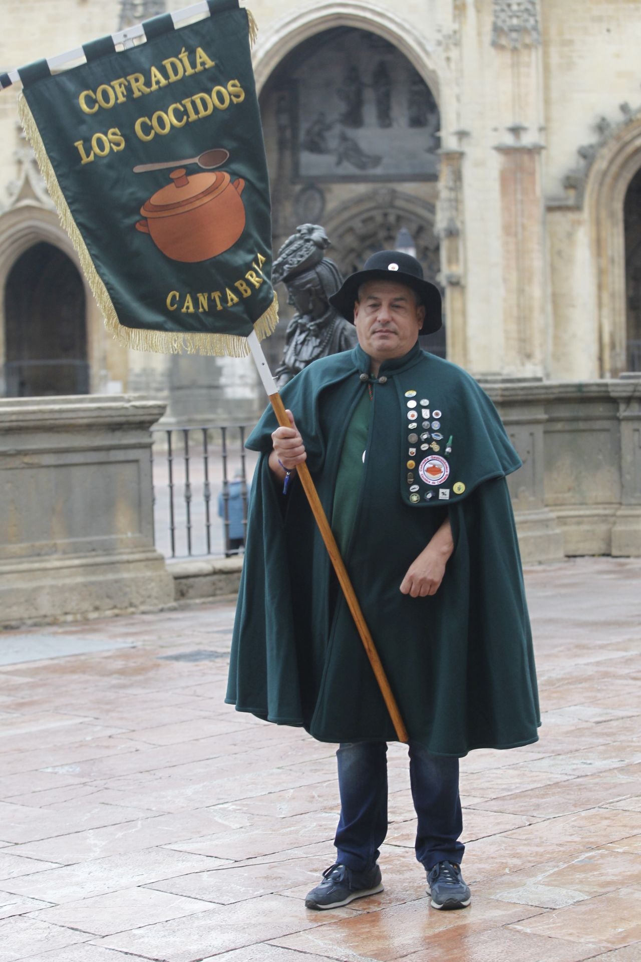 Más cofrades para el Desarme: así fue el XIII Gran Capítulo que se celebró en Oviedo