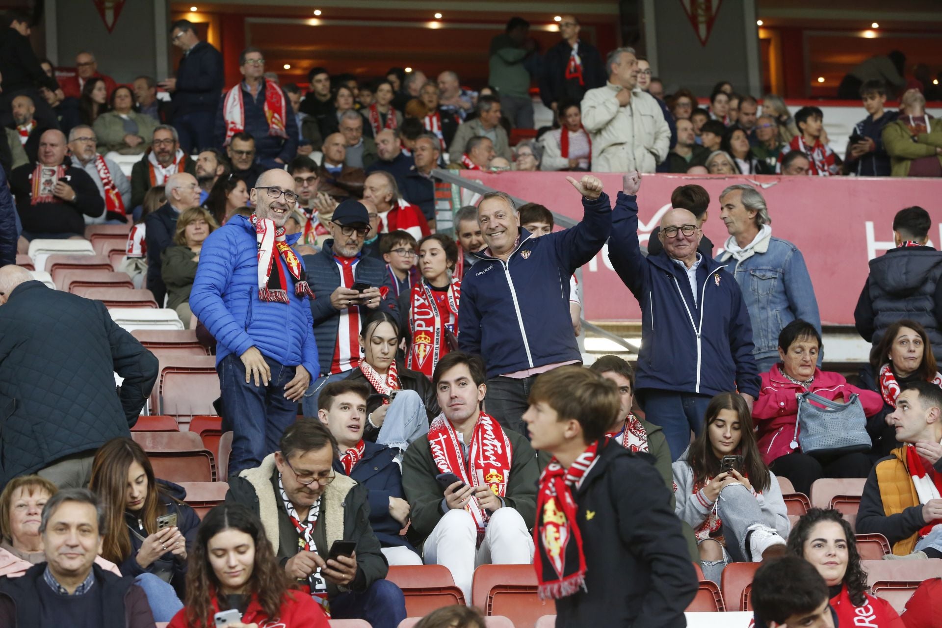 ¿Estuviste en el Sporting - Zaragoza? ¡Búscate!