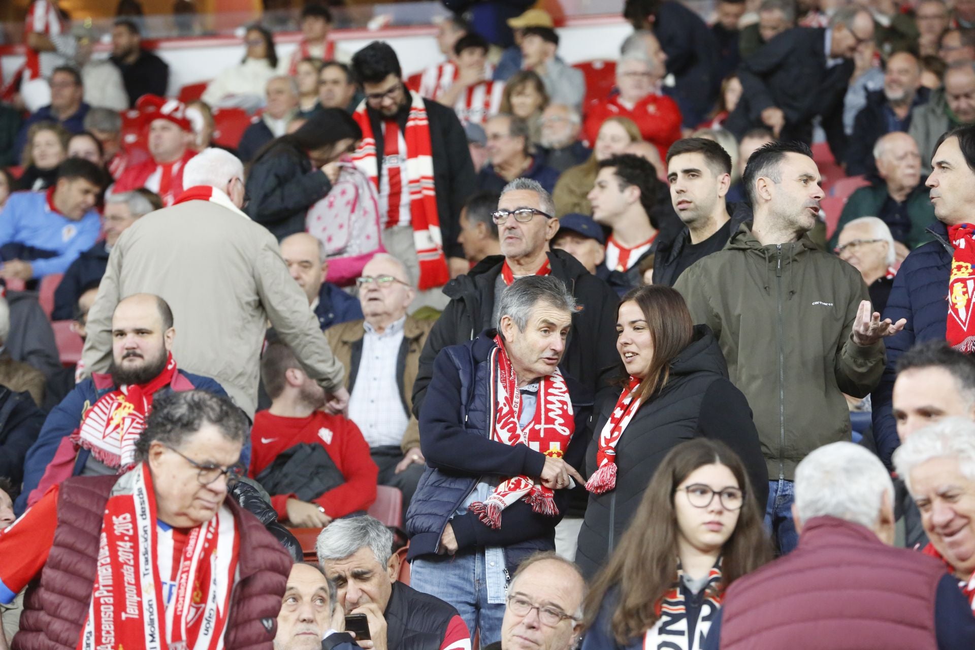¿Estuviste en el Sporting - Zaragoza? ¡Búscate!