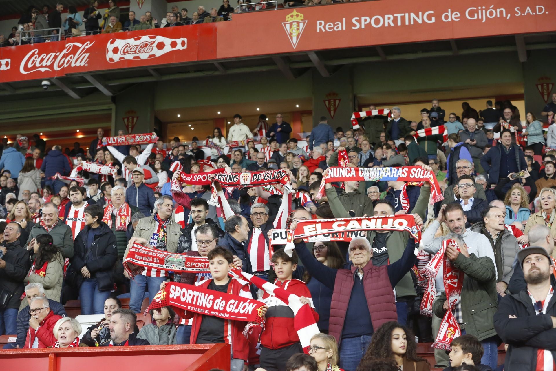 ¿Estuviste en el Sporting - Zaragoza? ¡Búscate!