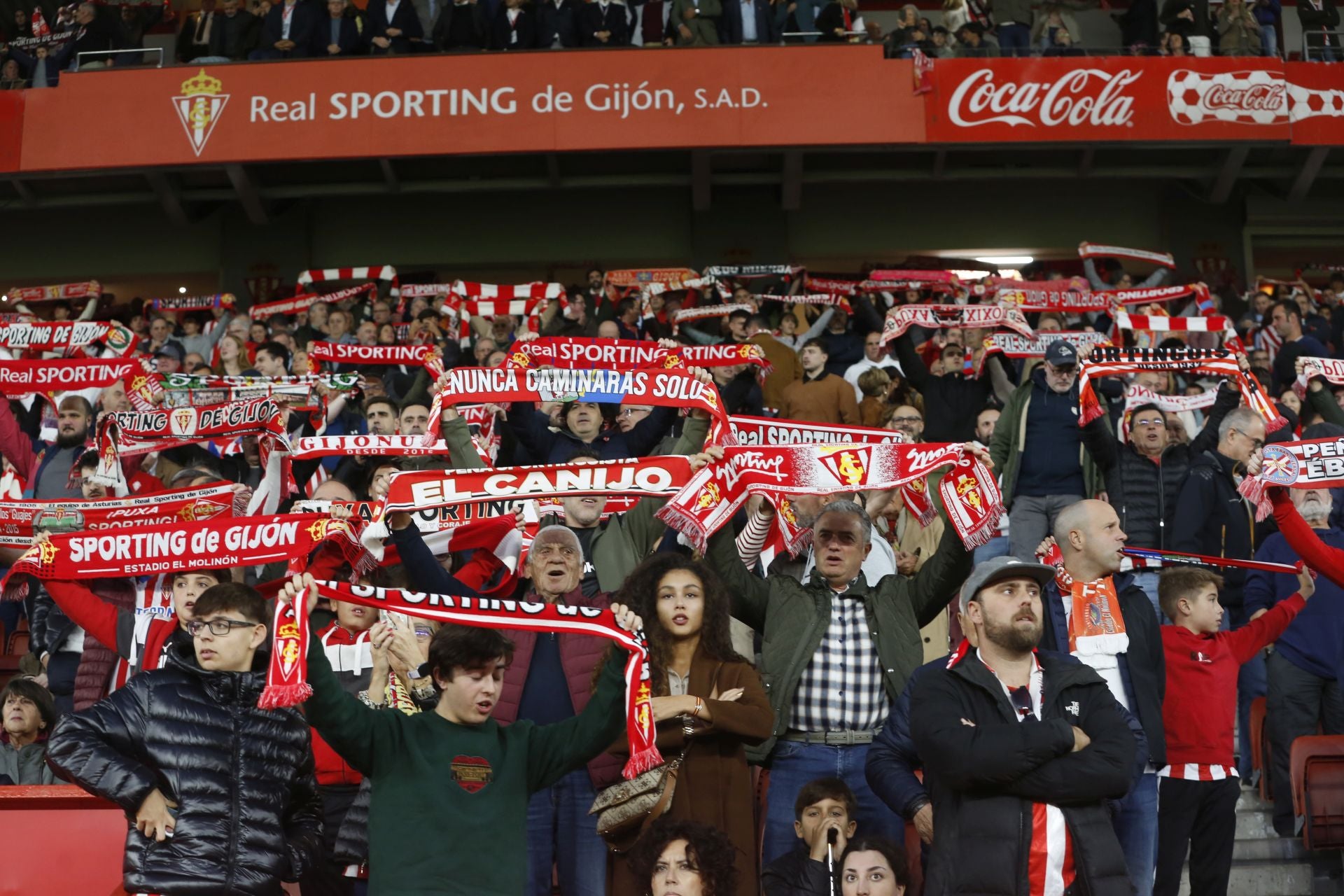¿Estuviste en el Sporting - Zaragoza? ¡Búscate!