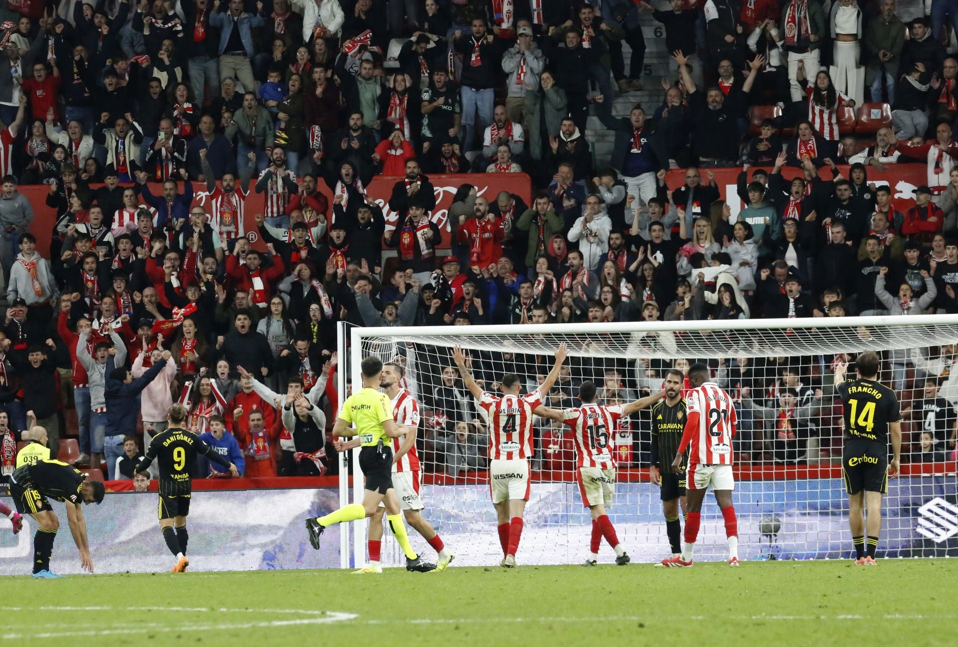 Las mejores jugadas del Sporting - Zaragoza en imágenes