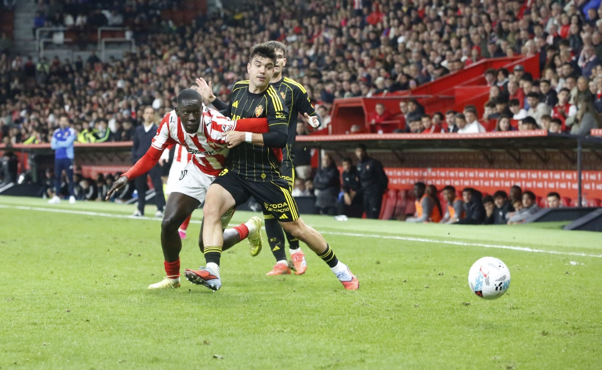 Las mejores jugadas del Sporting - Zaragoza en imágenes