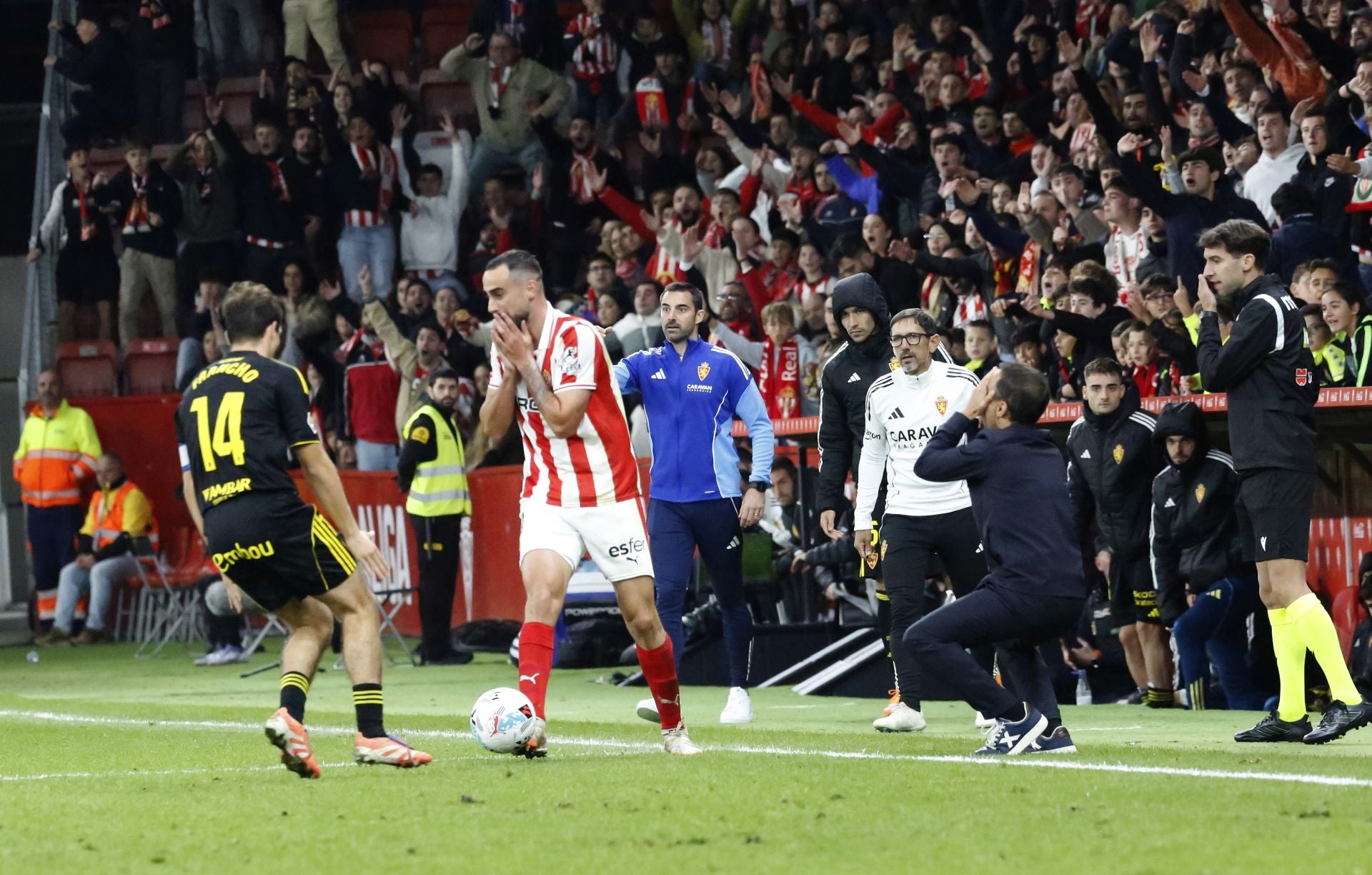 Las mejores jugadas del Sporting - Zaragoza en imágenes