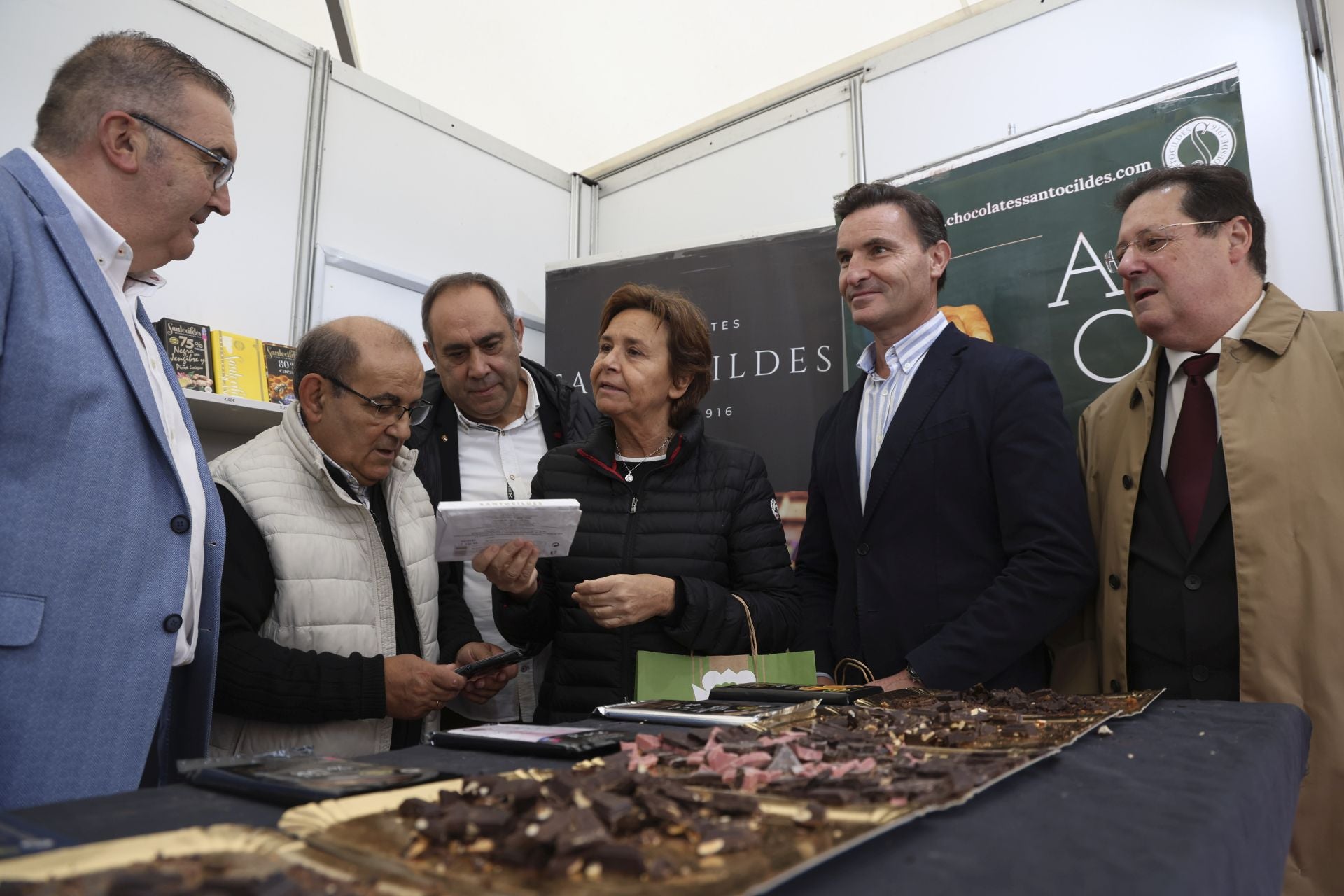 Los pendones leoneses desfilan por Gijón