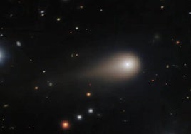 Imagen ampliada con inteligencia artificial del objeto interestelar 3I/ATLAS, capturada por el Gemini Multi-Object Spectrograph (GMOS) en Gemini Sur, Cerro Pachón, Chile.