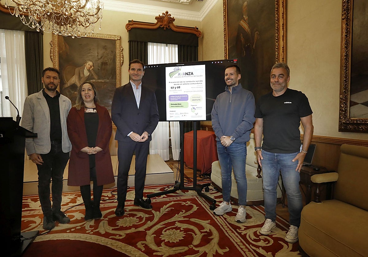 Jesús Rivero, Alba López. Jorge González Palacios, Carlos Llaca y José Ramón Tuero.