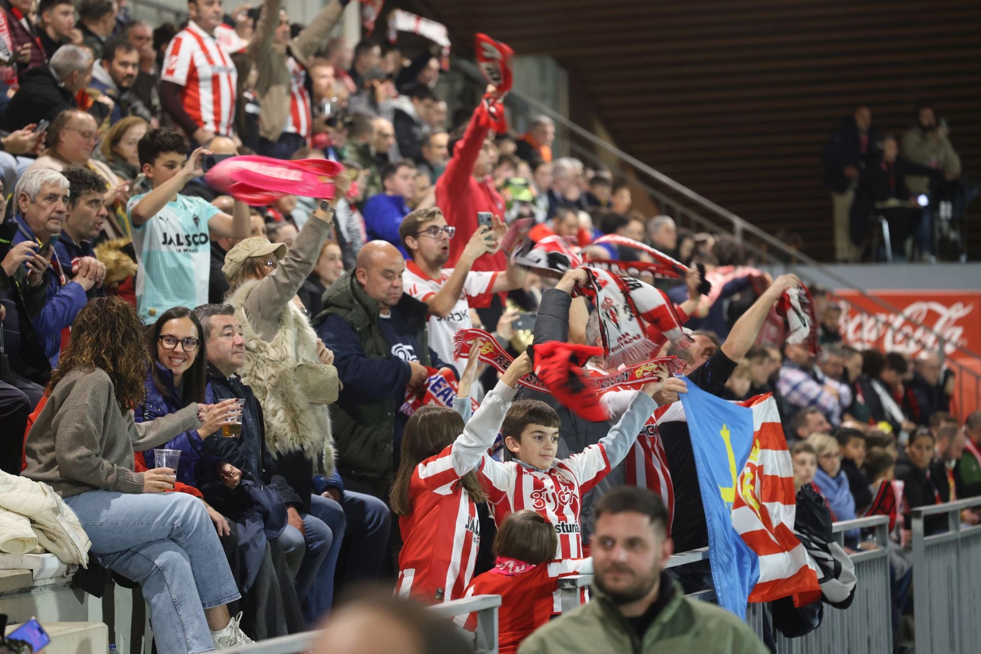 ¿Estuviste en el Caudal - Sporting? ¡Búscate!