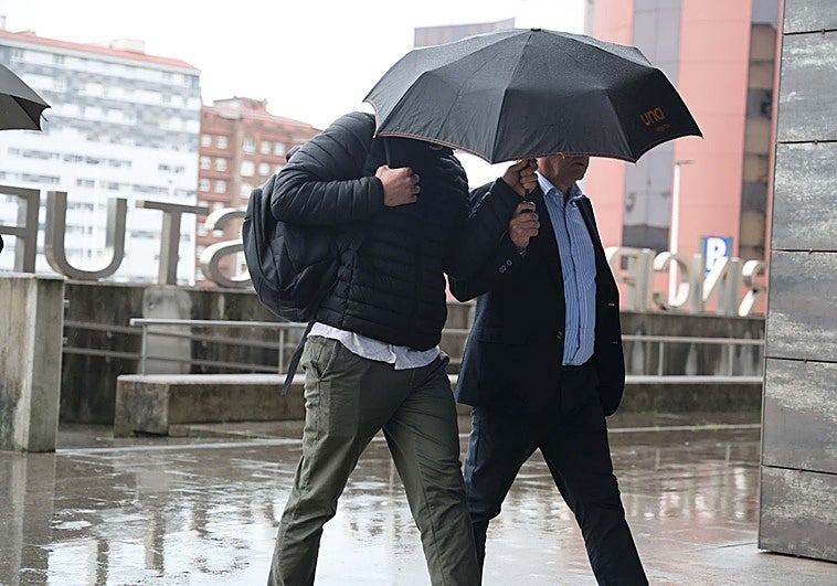 Juicio en Gijón a cuatro jóvenes portugueses: «Fue una relación sexual ...