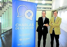 Los doctores Fernández-Vega antes de comenzar la charla.