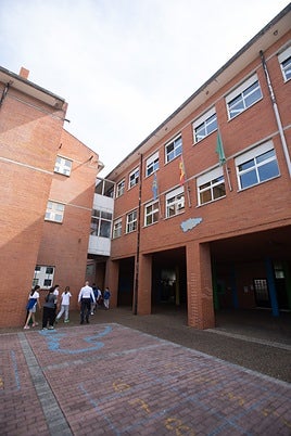 El colegio Castillo de Gauzón en una imagen de archivo.