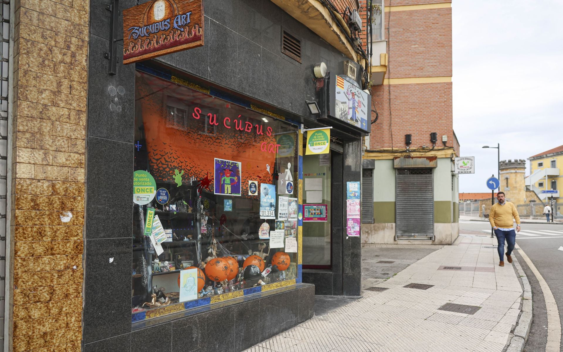 Oviedo se engalana en la noche más terrorífica