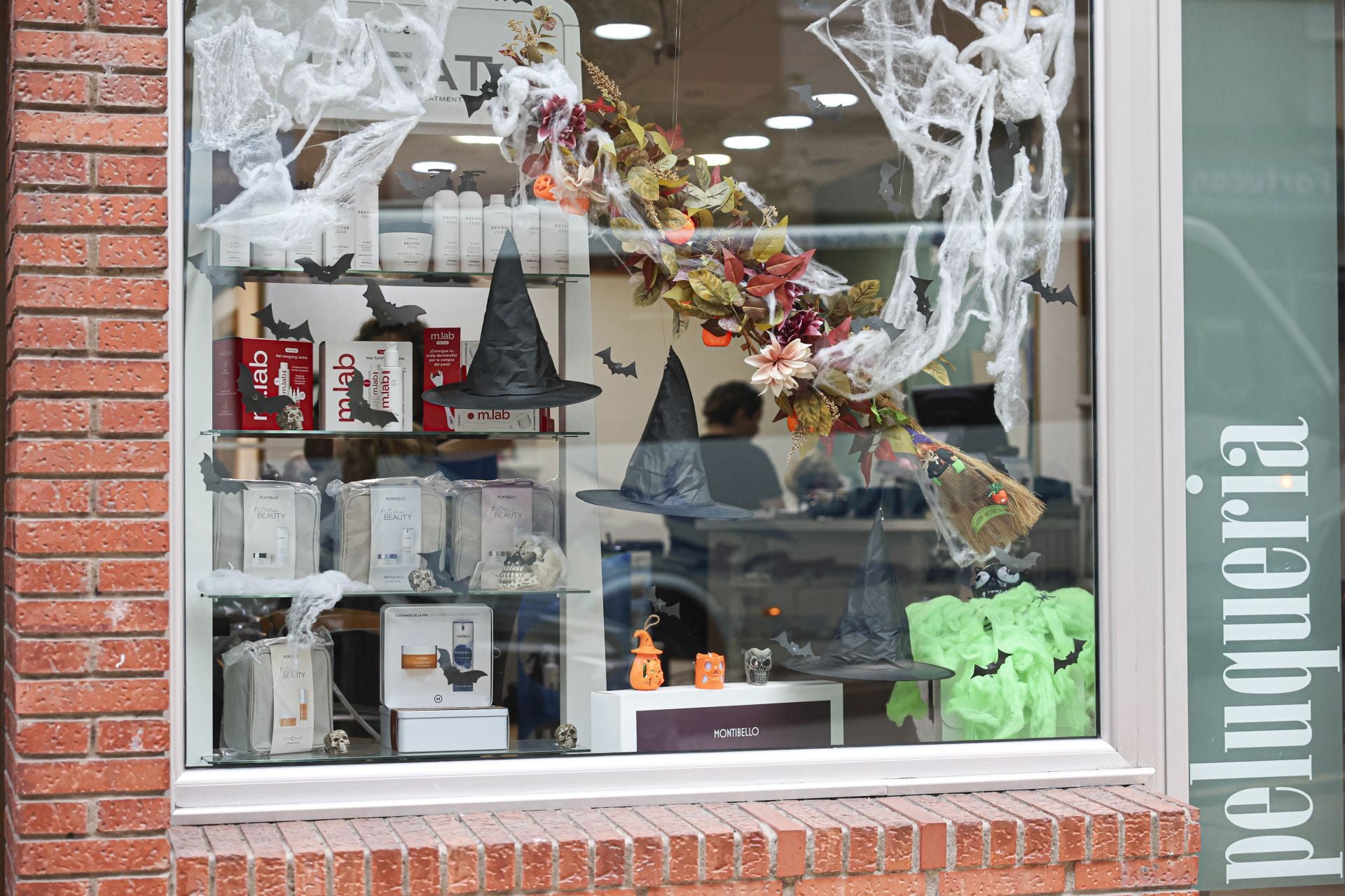 Oviedo se engalana en la noche más terrorífica