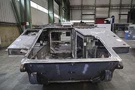 Fotos: Así se construyen los blindados en la fábrica de armas de Trubia