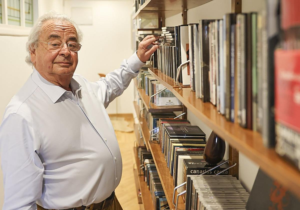 Ramón Fernández-Mijares Sánchez: el buen humor y la tuna han dado sentido a su vida