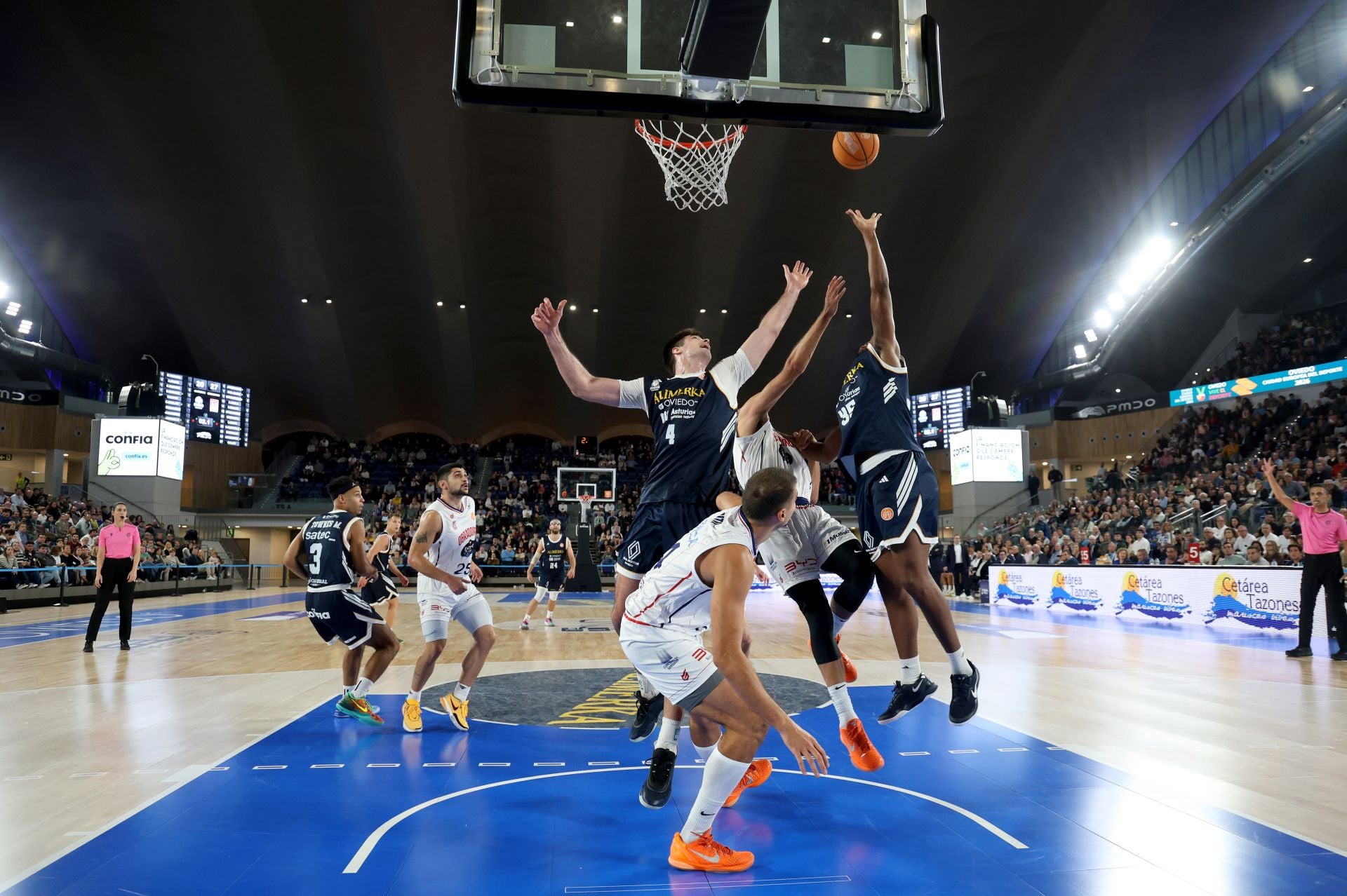 Las mejores imágenes del Alimerka Oviedo - Obradoiro