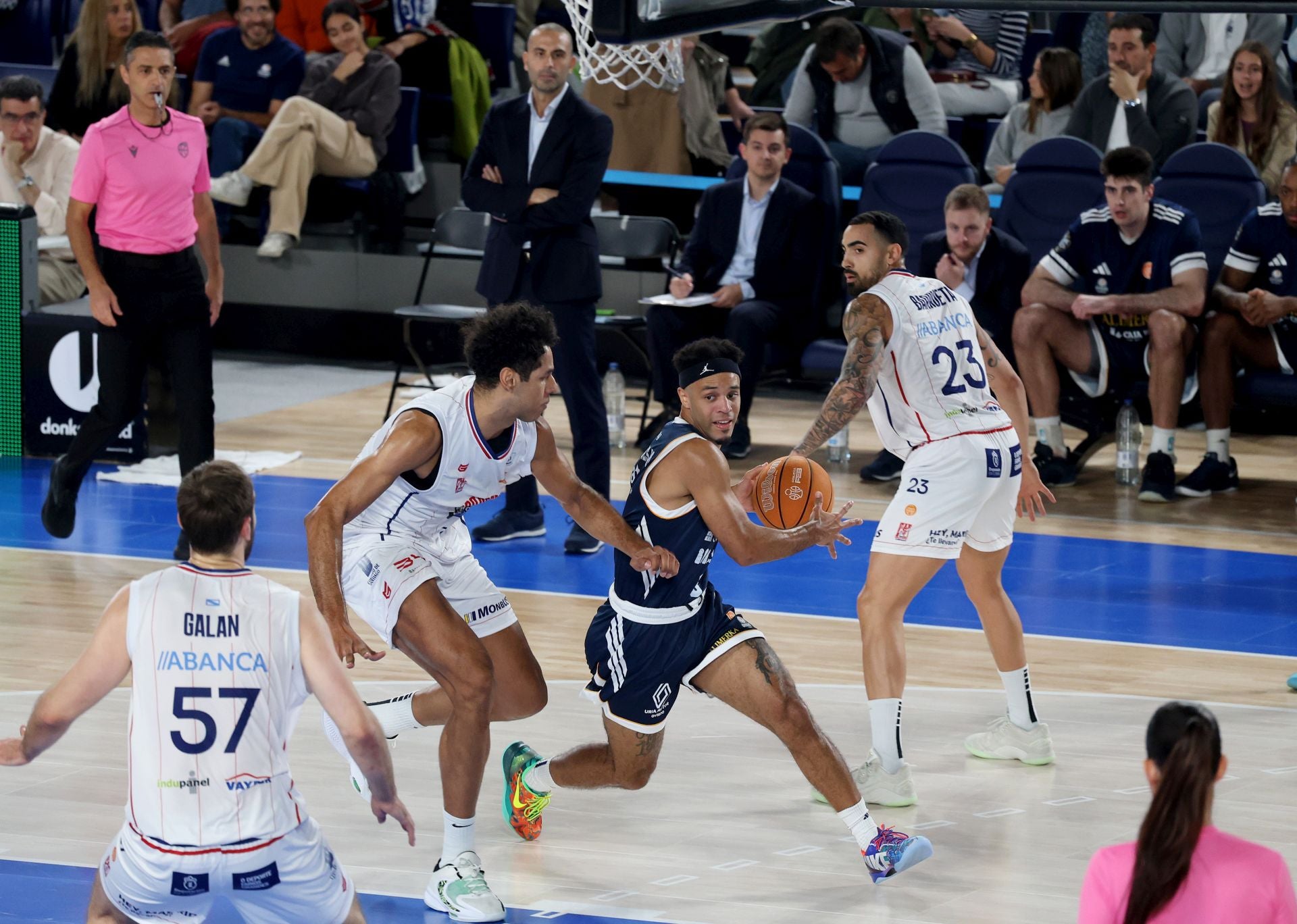 Las mejores imágenes del Alimerka Oviedo - Obradoiro