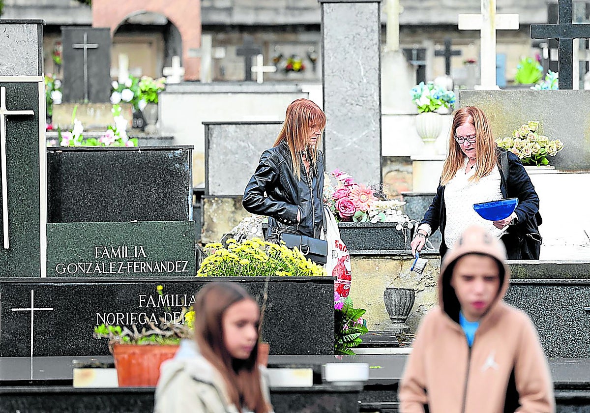 El cementerio de El Salvador durante la mañana.