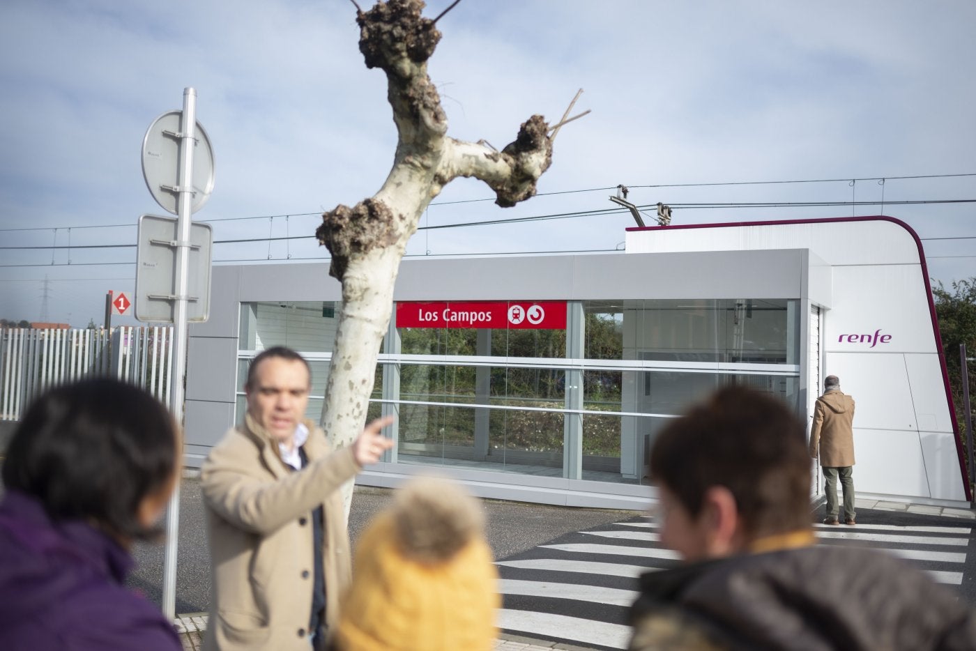 El carril bici comenzará en la estación de Los Campos.