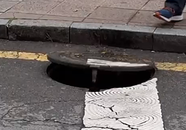 La alcantarilla que 'se mueve sola' en Avilés