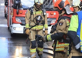 Efectivos de Bomberos de Oviedo en una intervención anterior.