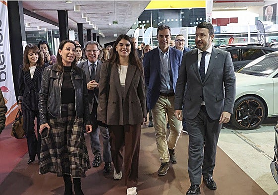 Las autoridades realizaron el habitual paseo por la feria.