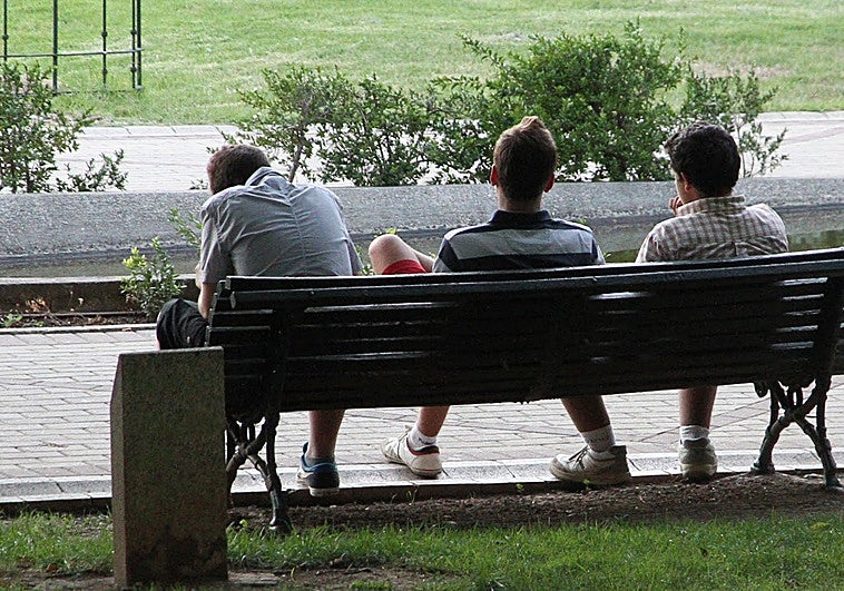 Los asturianos que no estudian ni trabajan aumentan un 69% en un año, hasta los 12.200