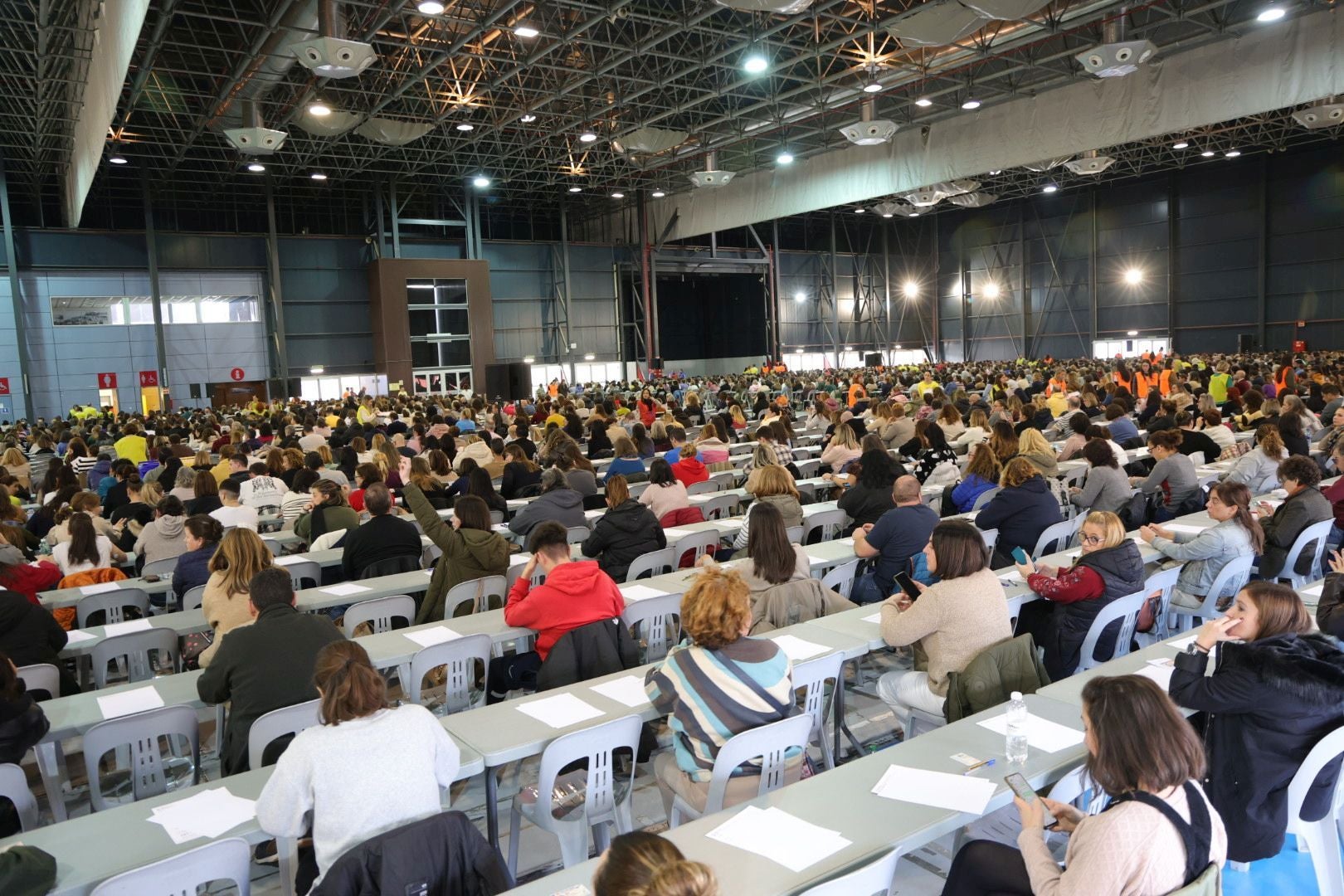 Miles de opositores, a por una plaza en la sanidad asturiana
