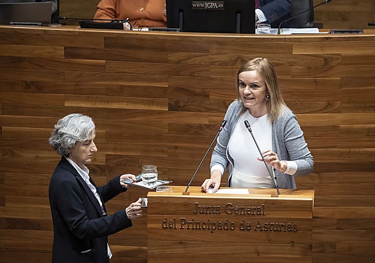 Las izquierdas pactan en Asturias una reforma del IRPF: sin nuevas subidas a las rentas altas y cerco a los grandes tenedores de viviendas