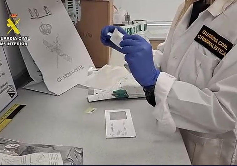 Logran identificar el cadáver de una joven de 24 años a la que apuñalaron y enterraron en cal viva en Langreo en 1991