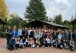 Medio centenar de adolescentes de Noreña viaja a León, dentro del programa de conciliación
