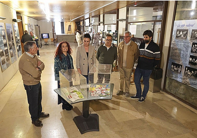 Avilés recupera la memoria de su transición a la democracia