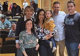 Aida Blanco, Mercedes de Soignie, Cristina Arias, Inma Menor Arias, Santy Menor y Eduardo Fonseca.