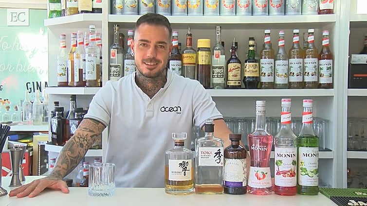 El bartender Cristian Monasterio nos muestra una de sus propuestas para el Campeonato Mundial de Coctelería