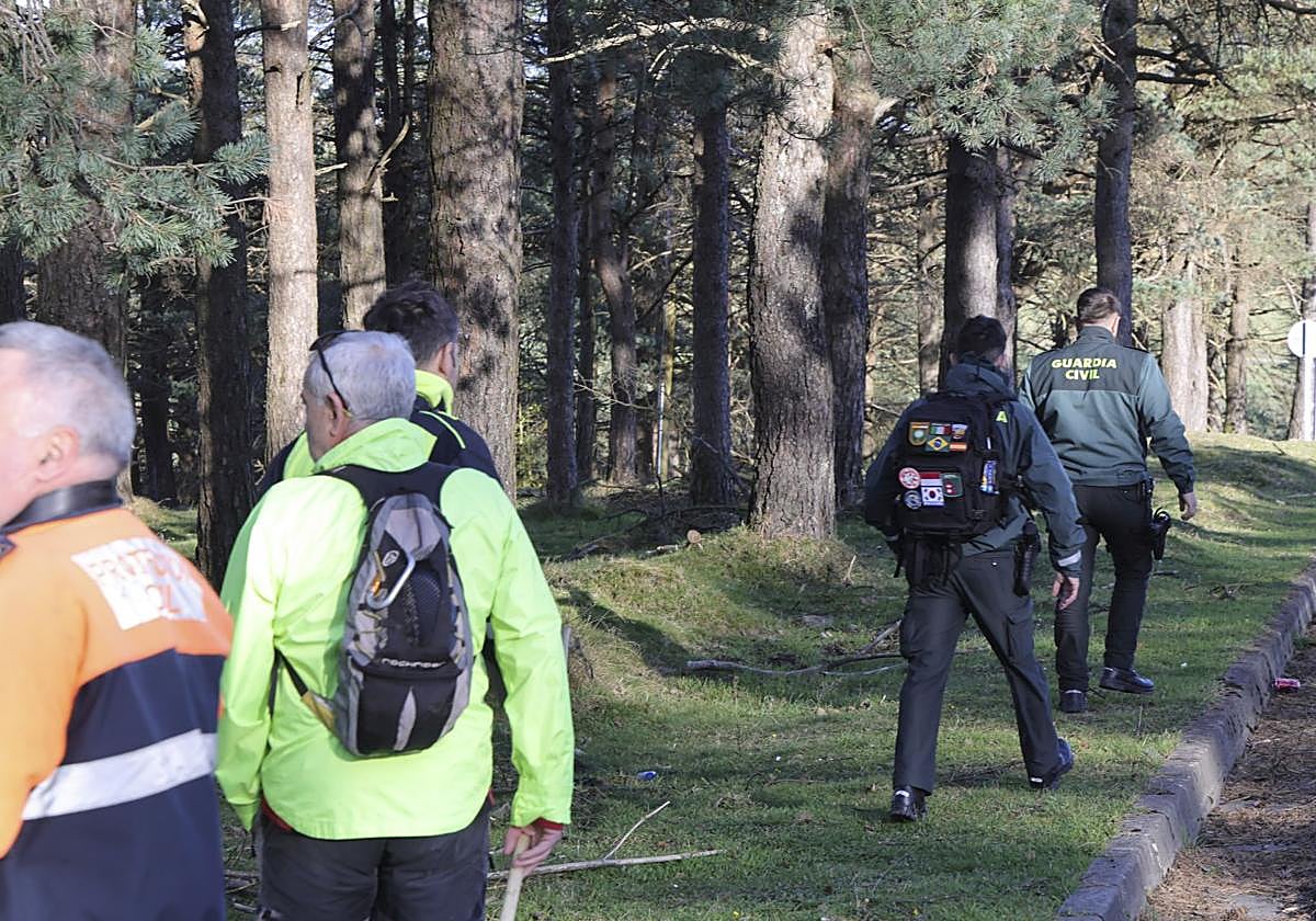 Tomasín, en paradero desconocido: las imágenes de la búsqueda en Tineo