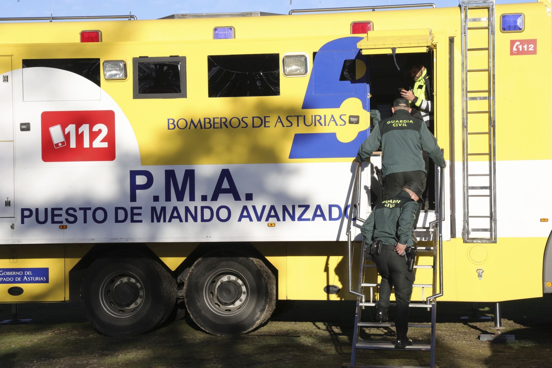 Tomasín, en paradero desconocido: las imágenes de la búsqueda en Tineo