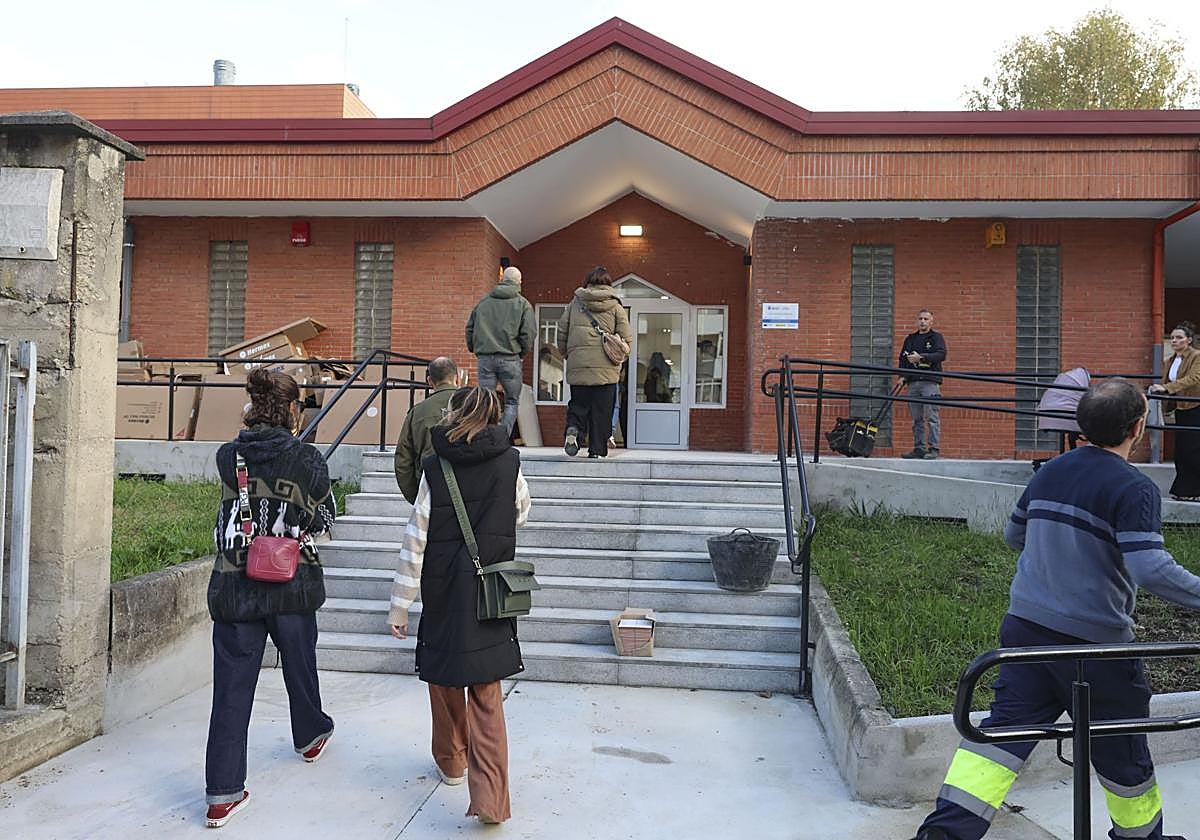 Las familias han sido convocadas este miércoles a una reunión en la nueva escuela.
