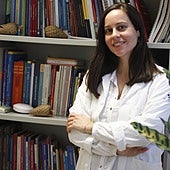 La psiquiatra Leticia González, en su consulta del centro de salud mental de La Corredoria.