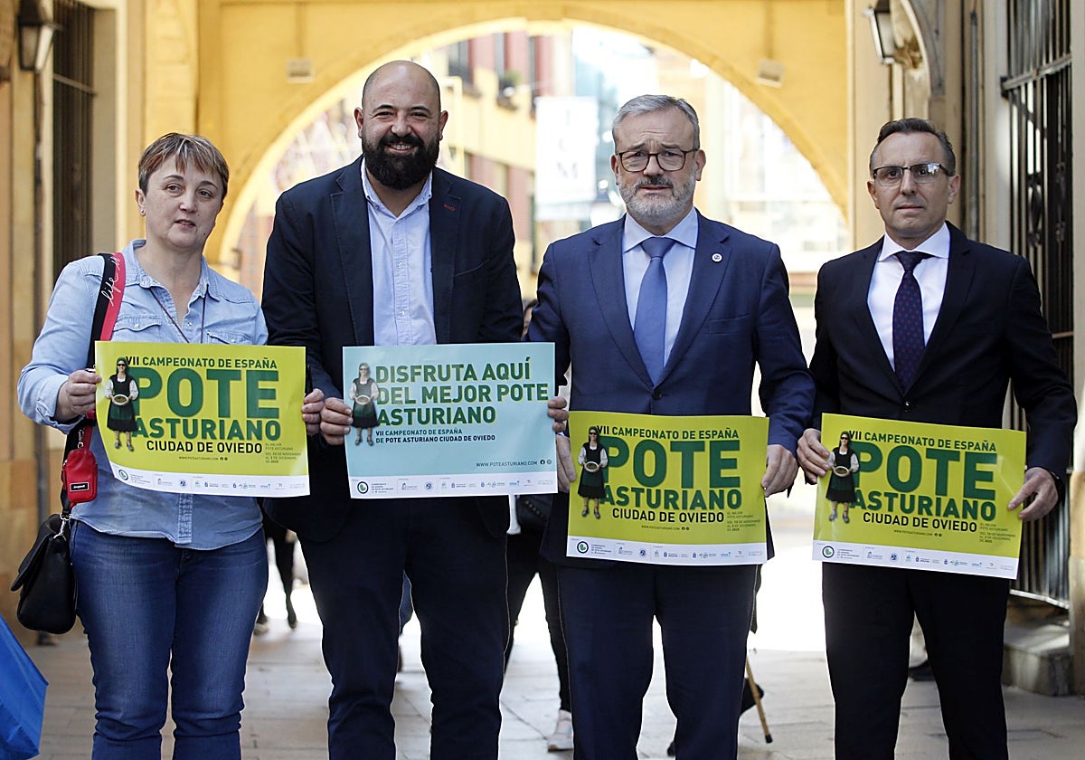 Mirta Rodríguez, Miguel Llano, Alfredo Quintana y Fernando Corral, en la presentación.