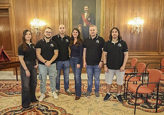 Cristina Santervás, Jorge García, Javier Peña, Raquel Ruiz, Mario Martín y René San José en la presentación de Asturcon